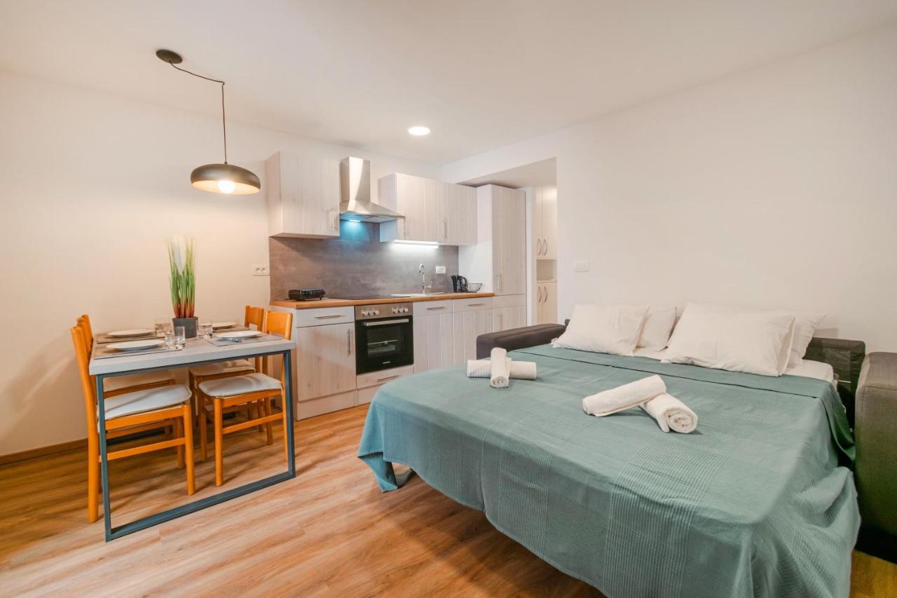 Comfy Corner Apartment Piran